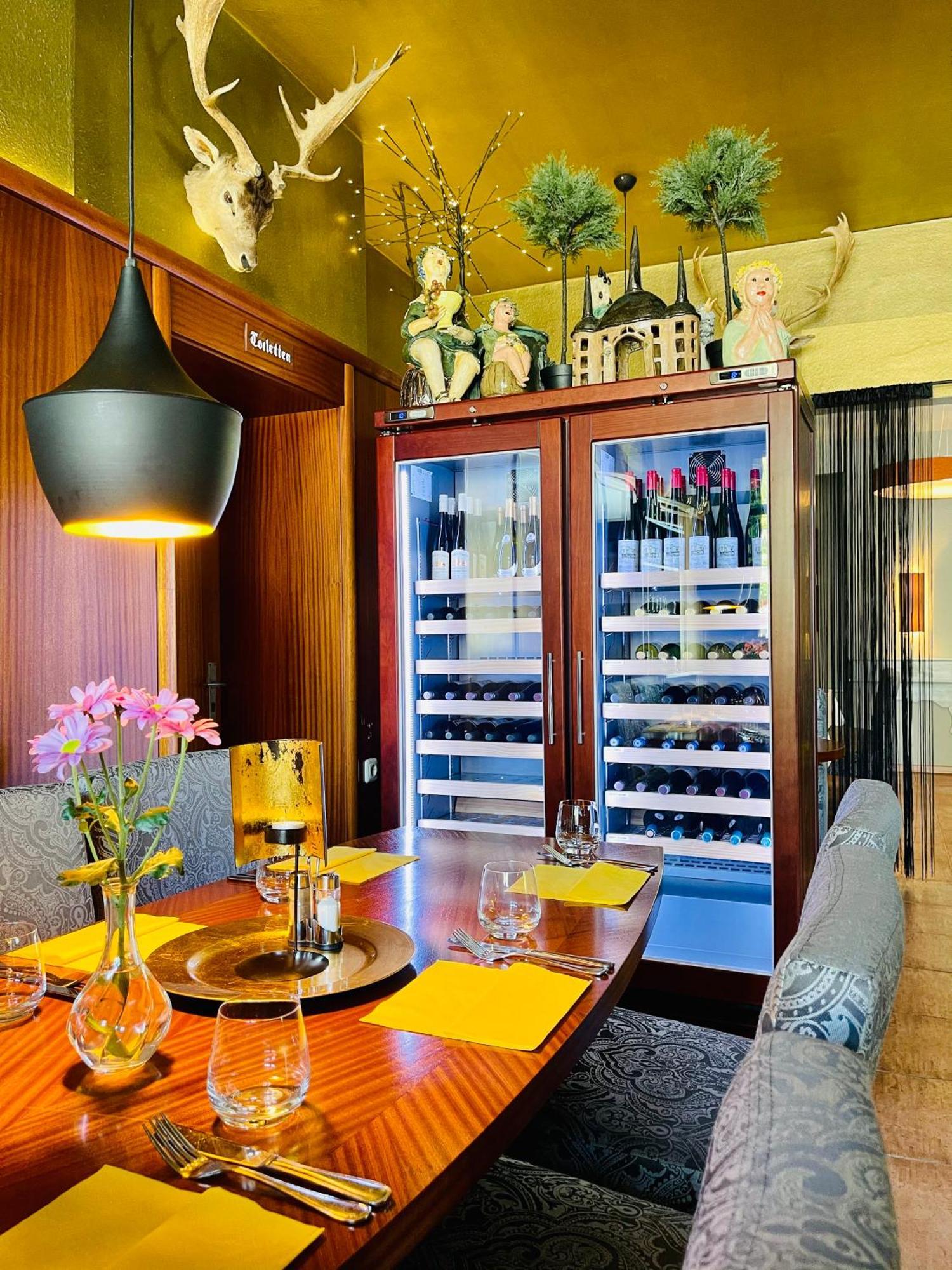 Zu Den Linden - Radebeul Pension Mit Restaurant Luaran gambar